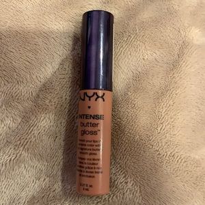 🎠NYX Intense Butter Gloss